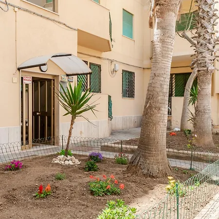 Alba Sul Mare-appartamento A 270 M Dal Mare Apartment *