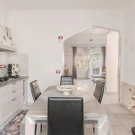Apartmán Alba Sul Mare-appartamento A 270 M Dal Mare *